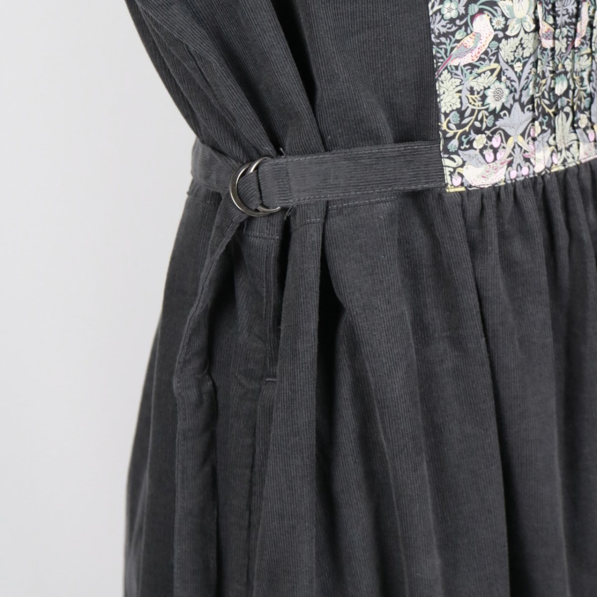 画像14: sosotto　細コール×LIBERTY ビブヨーク ワンピース　2色 (14)