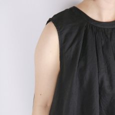 画像27: tumugu:　スカラップ刺繍 コットンリネンボイル ノースリーブプルオーバー　3色 (27)