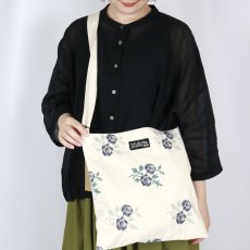画像2: pot and tea クロスステッチ斜め掛けバッグ 2色 (2)