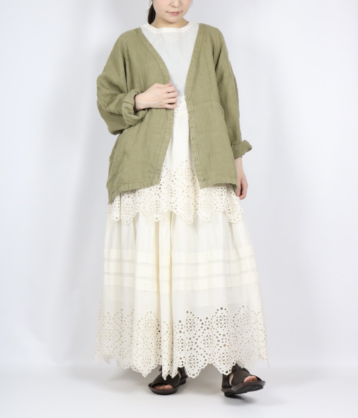 画像3: 20%OFF SALE!  tumugu:  カットワークレース　スカート　3色 (3)