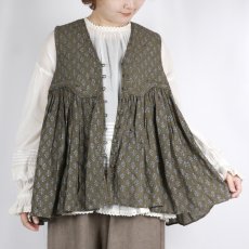 画像2: maison de soil 80s COTTON VOILE FLOWER BLOCK PRINT RAJASTHAN TUCK GATHERED V-NECK NO/SL SHIRT 2色 (2)