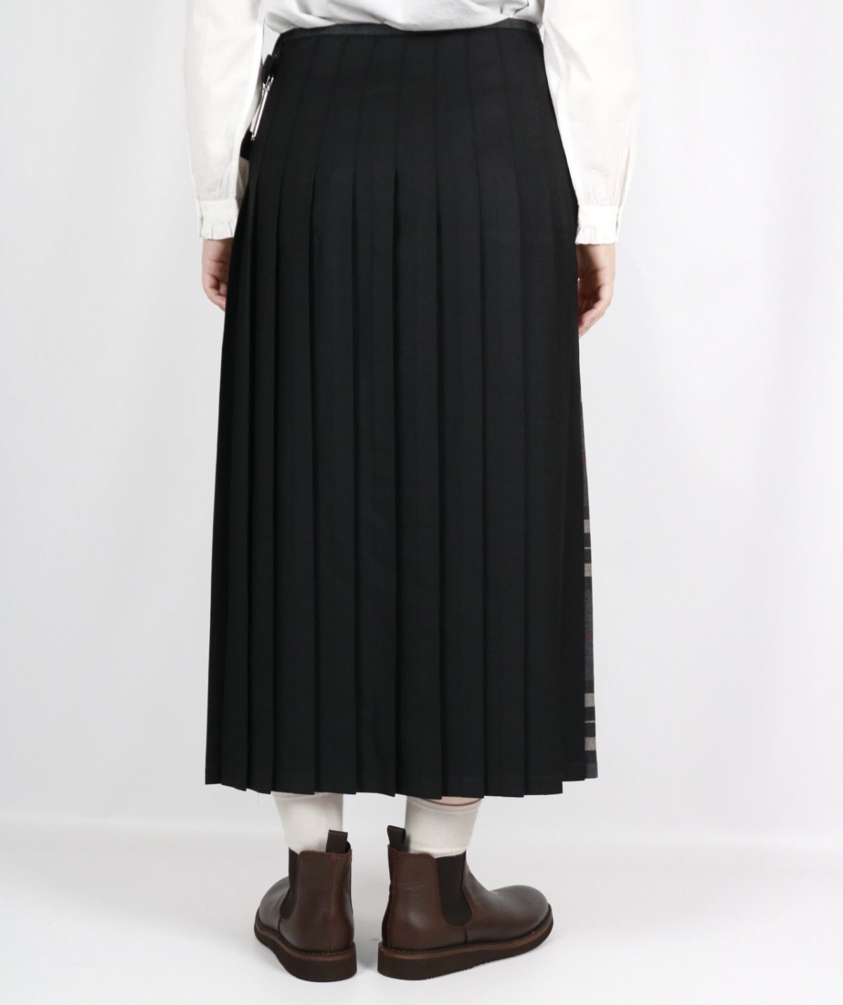画像20: O'NEIL OF DUBLIN  WORSTED WOOL PATCHWORK LOW WAIST PLEATS WRAP SKIRT LENGTH 80cm (WITH PIN)  2柄 (20)