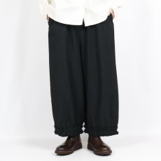 画像21: bluewillow コットン平織り無地起毛裾フリルパンツ 3色 (21)