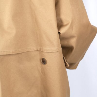 画像3: NARU 40/2コットンギャバ ショートトレンチコート 2色