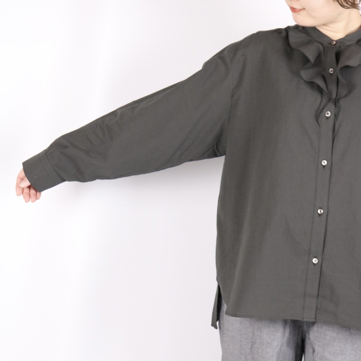 画像3: LUEUF　ヨークフリルシャツ　2色 (3)