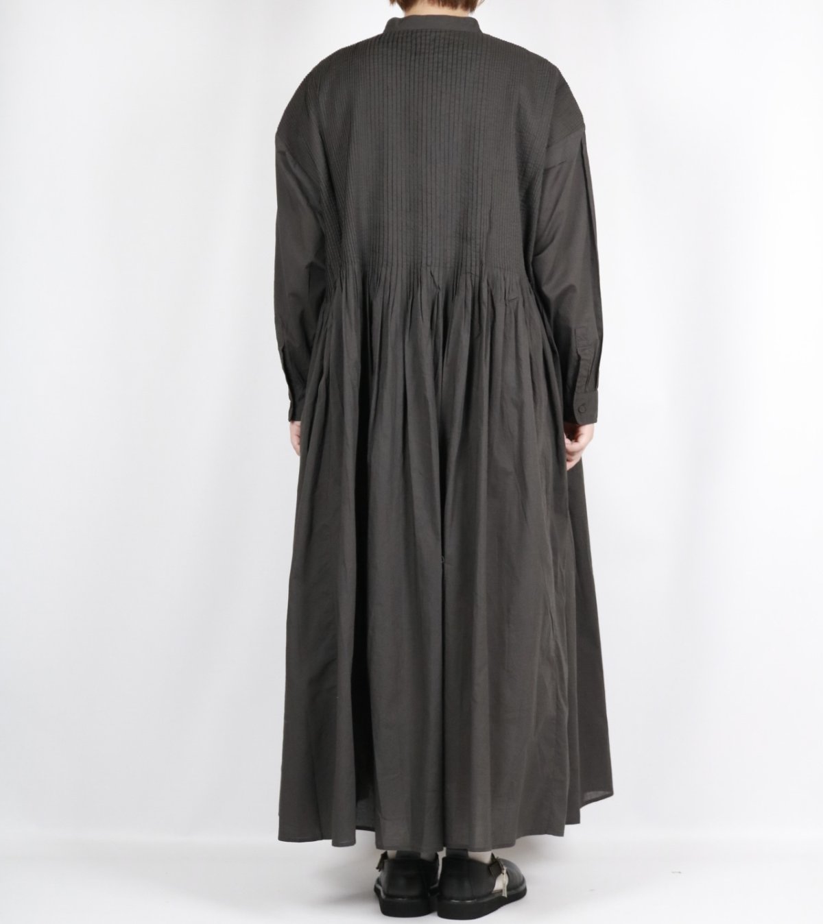 画像15: maison de soil 60s ORGANIC CAMBRIC PLAIN BANDED COLLAR DRESS WITH MINI PINTUCK 2色 (15)