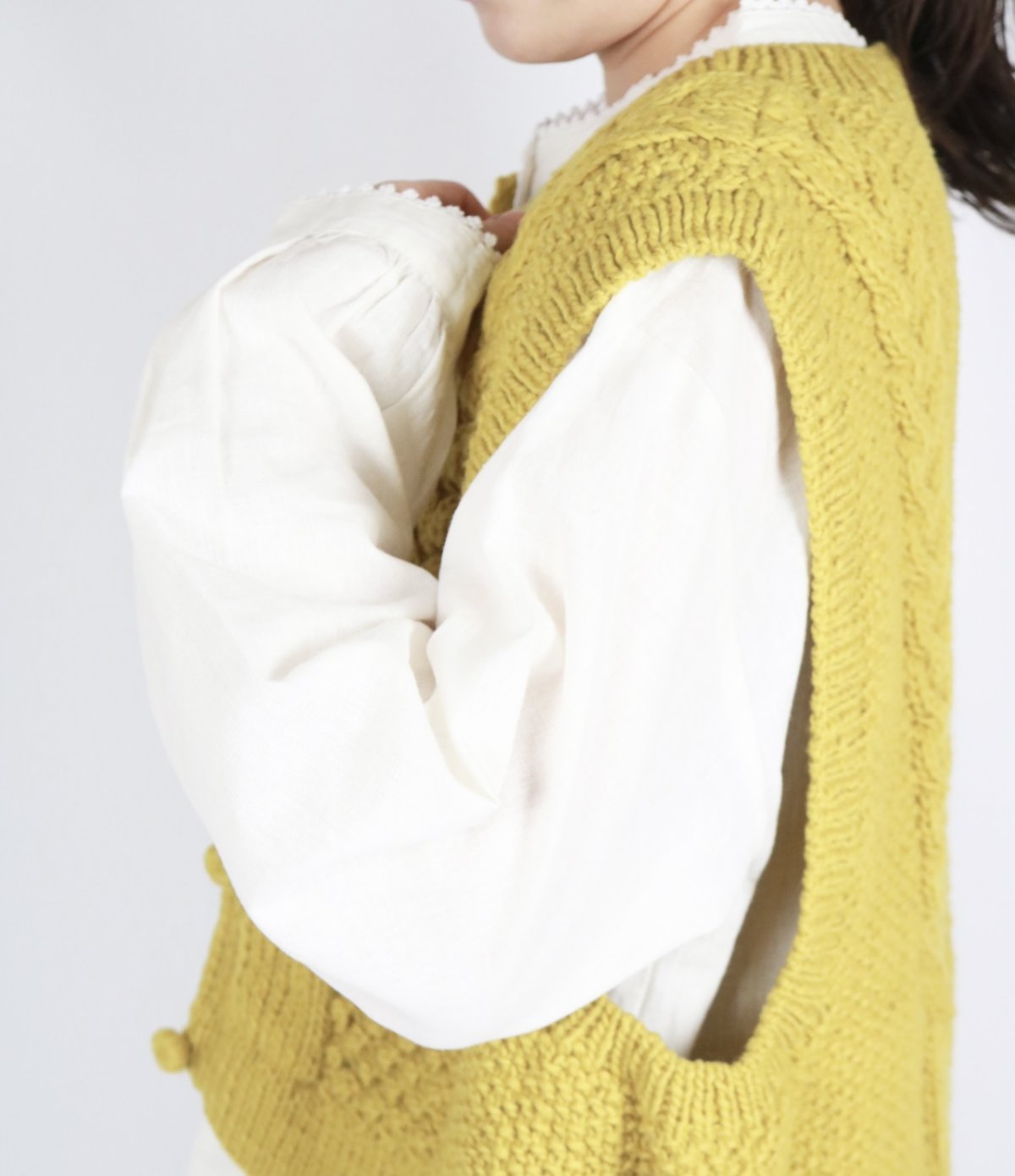 画像19: tumugu:　ロービングウール ケーブルニットベスト　3色 (19)