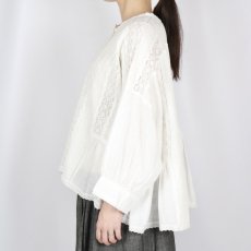 画像3: tumugu:  コットンリネン ボイルレース ブラウス  3色 (3)