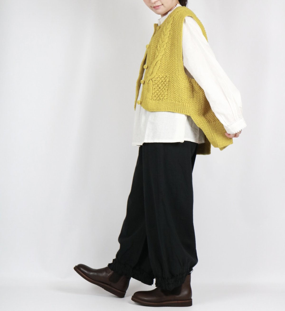 画像25: tumugu:　ロービングウール ケーブルニットベスト　3色 (25)