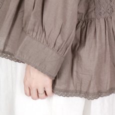 画像24: tumugu:  コットンリネン ボイルレース ブラウス  3色 (24)