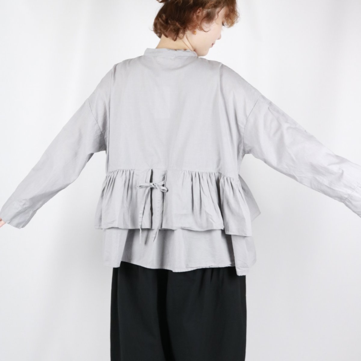 画像4: tukuroi 製品染め 綿麻平織 レイヤードブラウス 2色 (4)