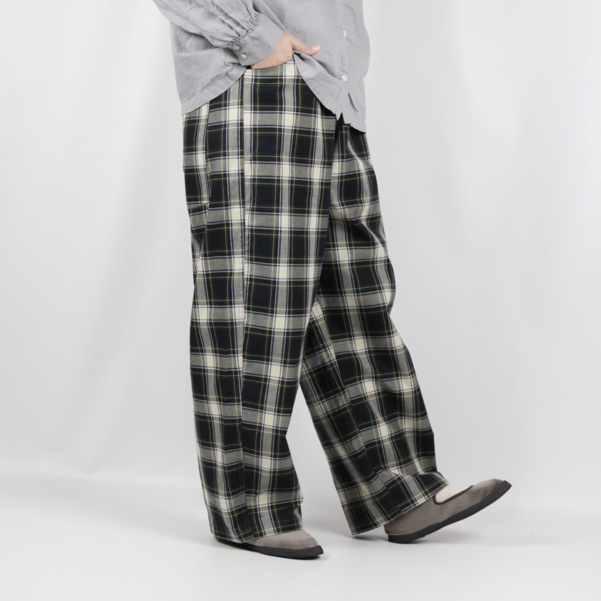 画像2: NARU 高密度ギャバチェックノッポパンツ　2色 (2)
