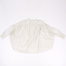 画像19: DIARIES   バック‪ギャザー ワイドシャツ  LIGHT BEIGE (19)
