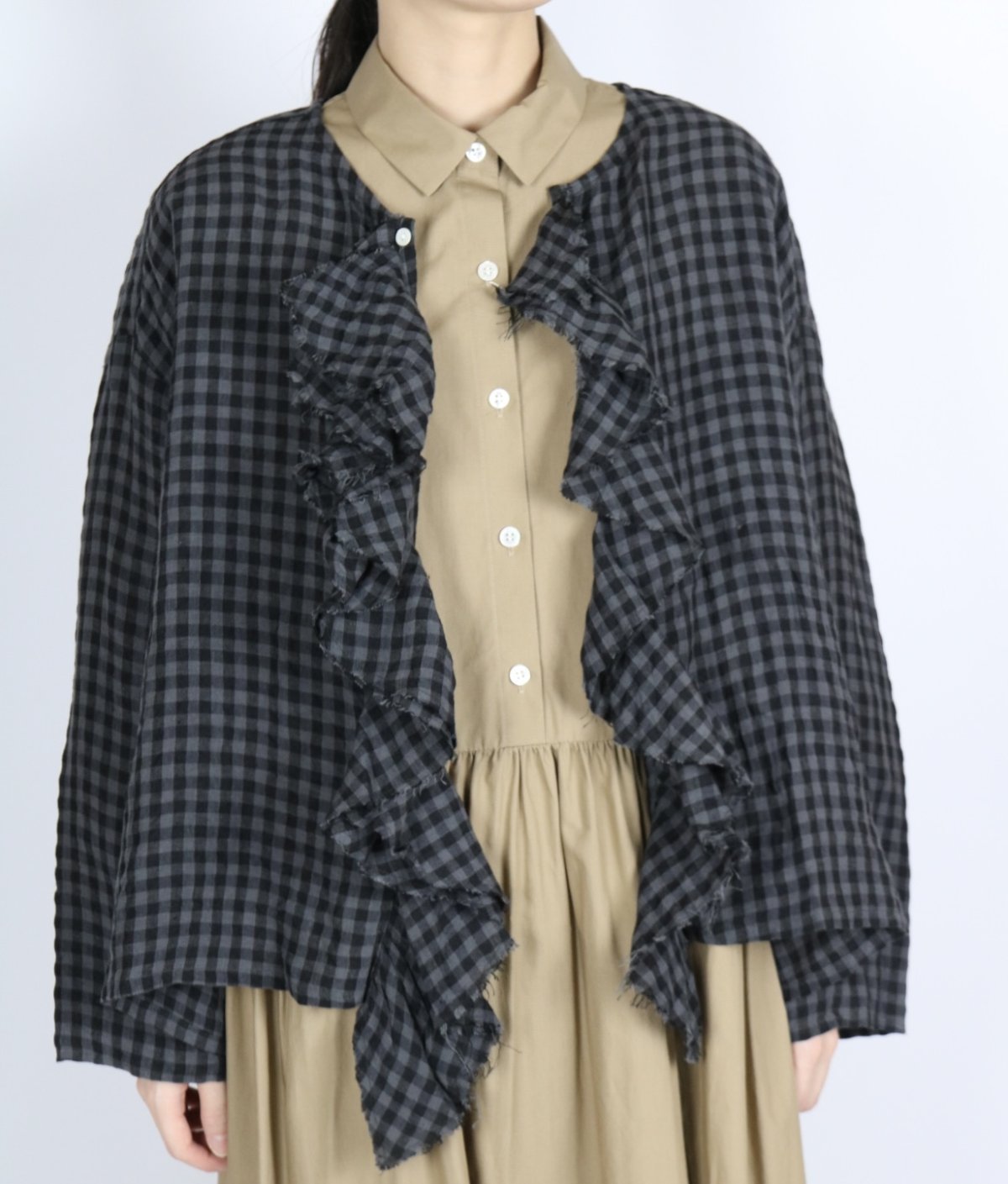 画像18: LABORATORY クワイエットフリルブラウス　2色 (18)