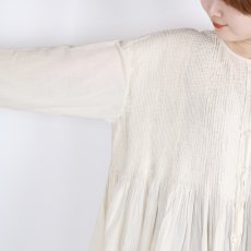 画像11: maison de soil 80s ORGANIC COTTON SMALL CHECK&VOILE PLAIN(OVER DYE) CREW NECK BUTTON SHIRT MAXI DRESS WITH PINTUCK 2色 (11)