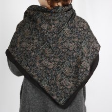 画像5: maison de soil  STITCHED BANGALORE SILK PAISLEY PRINT SCARF WITH BLANCKET STITCH  2色 (5)