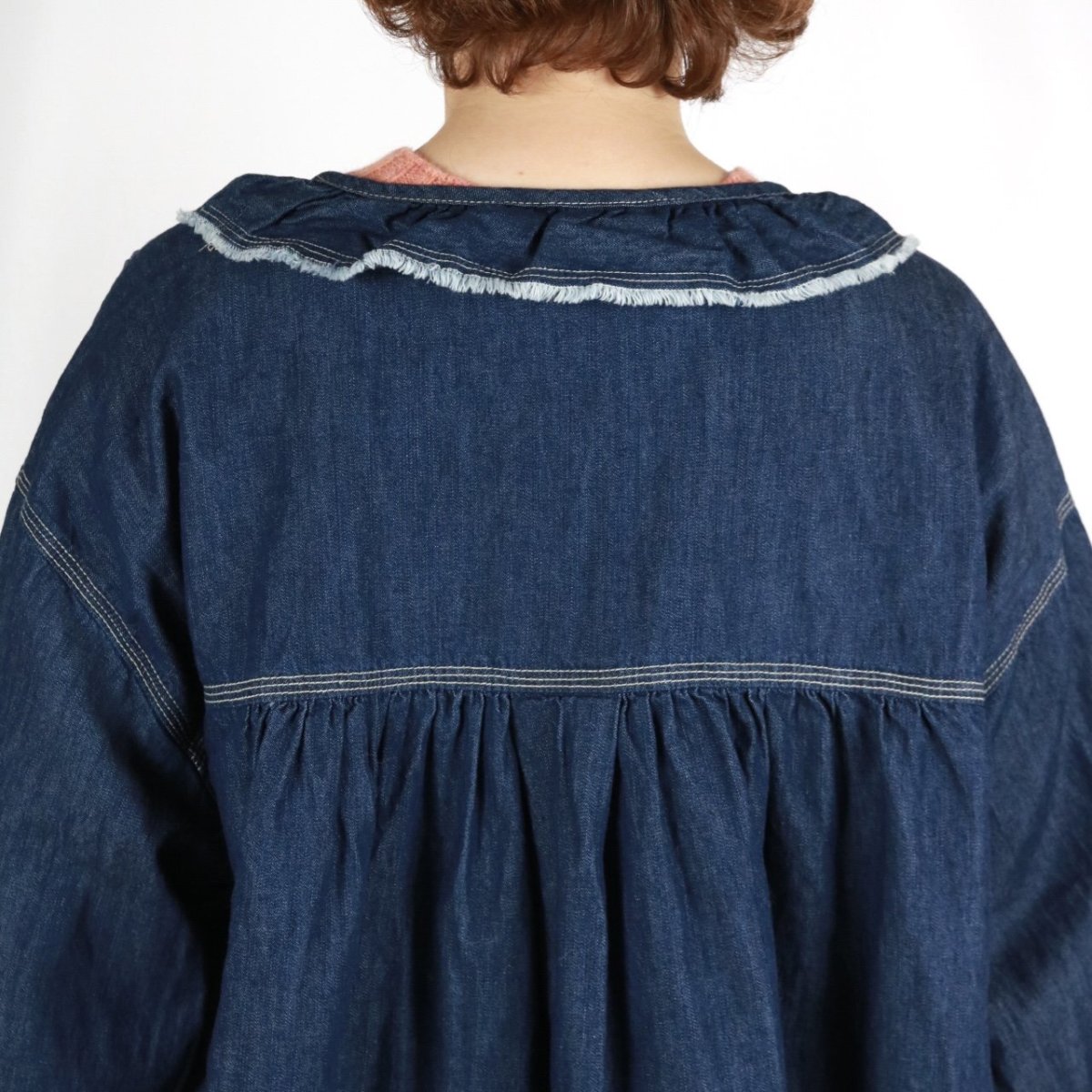 画像25: tumugu: ライトオンスデニムフリルブラウス 2色 (25)