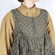 画像16: maison de soil  80s COTTON VOILE FLOWER BLOCK PRINT RAJASTHAN TUCK GATHERED NO/SL QUILTING DRESS 2色 2サイズ (16)