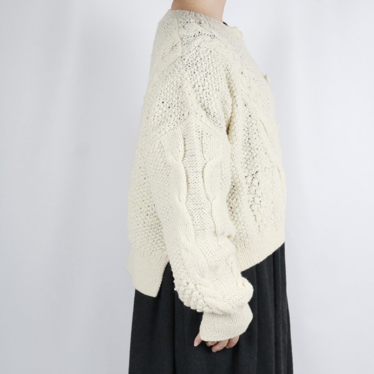 画像16: tumugu:　ロービングウール ケーブルニット カーディガン　3色 (16)
