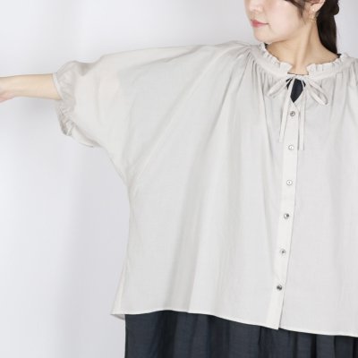 画像2: LUEUF FRILL NECK SHIRT 3色