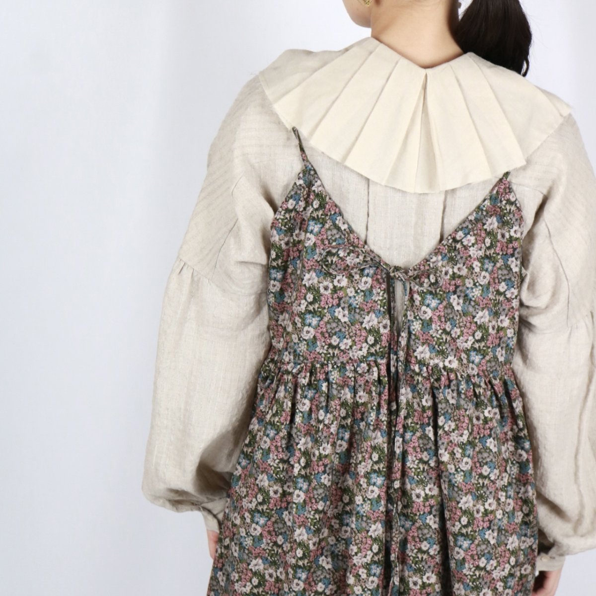 画像28: NARU 30ビエラベタ小花柄キャミワンピース　2色 (28)