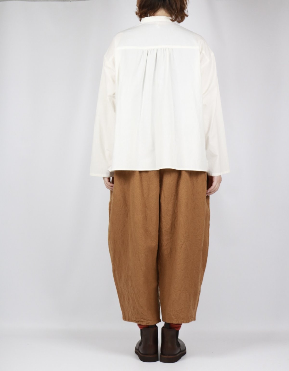 画像6: ROBE de PEAU　Camille ウールタックパンツ CAMEL (6)