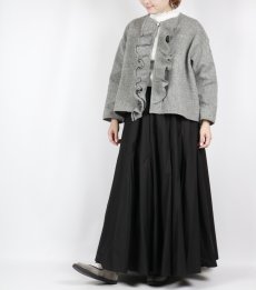 画像5: LABOLATORY  TWEED QUIET FRILL BLOUSE  2色 (5)