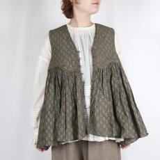 画像3: maison de soil 80s COTTON VOILE FLOWER BLOCK PRINT RAJASTHAN TUCK GATHERED V-NECK NO/SL SHIRT 2色 (3)