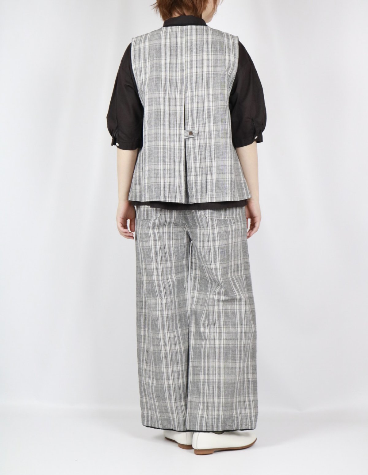 画像4: 20%OFF SALE!  tukuroi  コットンリネンワイドストレートパンツ 2色 (4)