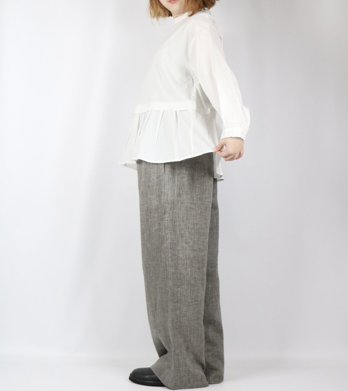 画像8: blue willow コットン細番手裾プリーツブラウス   (8)