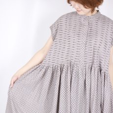 画像18: maison de soil  80s VOILE TRIANGLE BLOCK PRINT BANDED COLLAR FRENCH/SL DRESS WITH PINTUCK 2色2サイズ (18)
