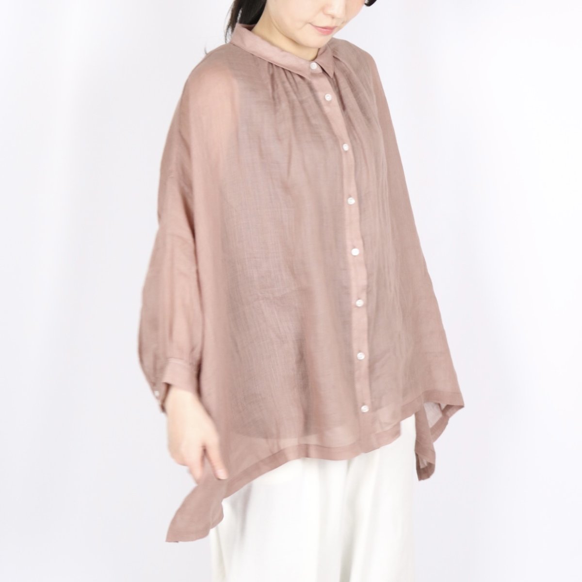 画像4: nachukara シアーリネンギャザーブラウス 4色 (4)