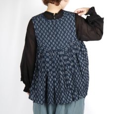 画像13: maison de soil 80s COTTON VOILE FLOWER BLOCK PRINT RAJASTHAN TUCK GATHERED V-NECK NO/SL SHIRT 2色 (13)