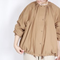 画像16: LUEUF GATHER NECK WIDE BLOUSON 2色 (16)