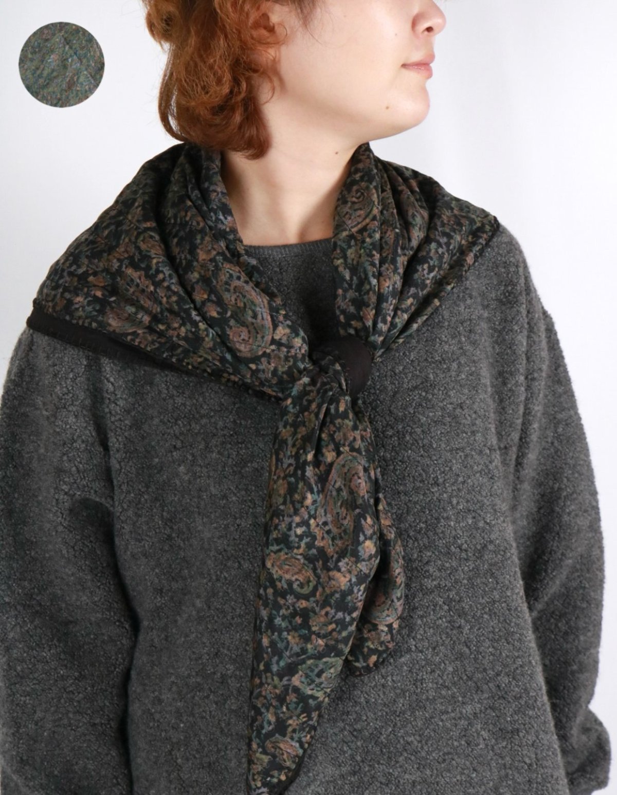 画像1: maison de soil  STITCHED BANGALORE SILK PAISLEY PRINT SCARF WITH BLANCKET STITCH  2色 (1)
