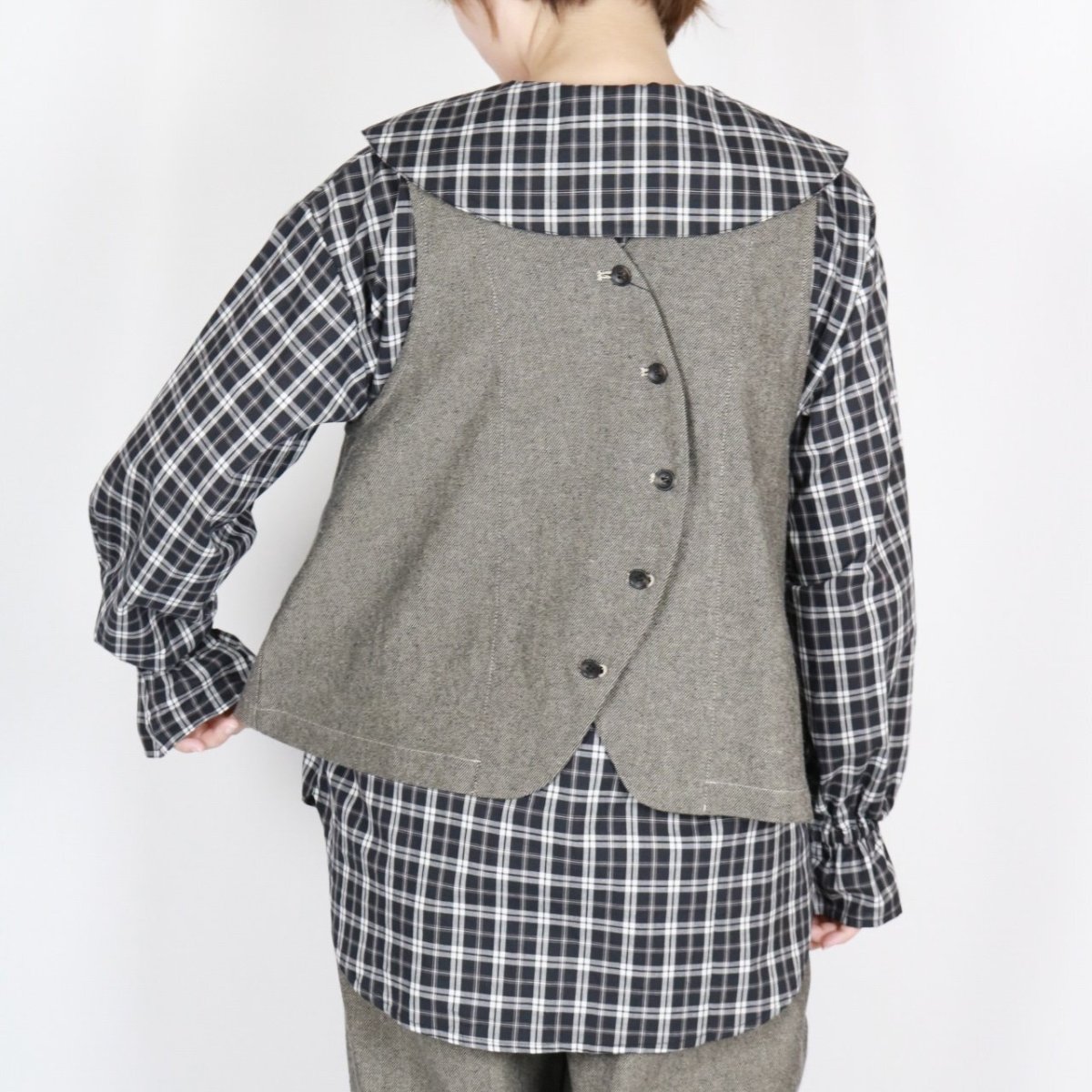 画像12: nachukara 綿麻先染ツイル フロントカーブ2wayベスト 3色 (12)