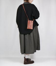 画像2: maison de soil  SHOULDER PHONE POUCH (2)