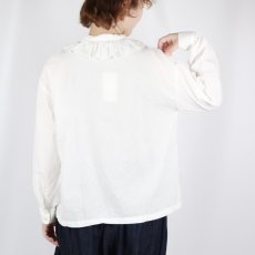 画像4: tukuroi 　製品染め 綿麻平織 フリル スタンドカラー シャツ　3色 (4)