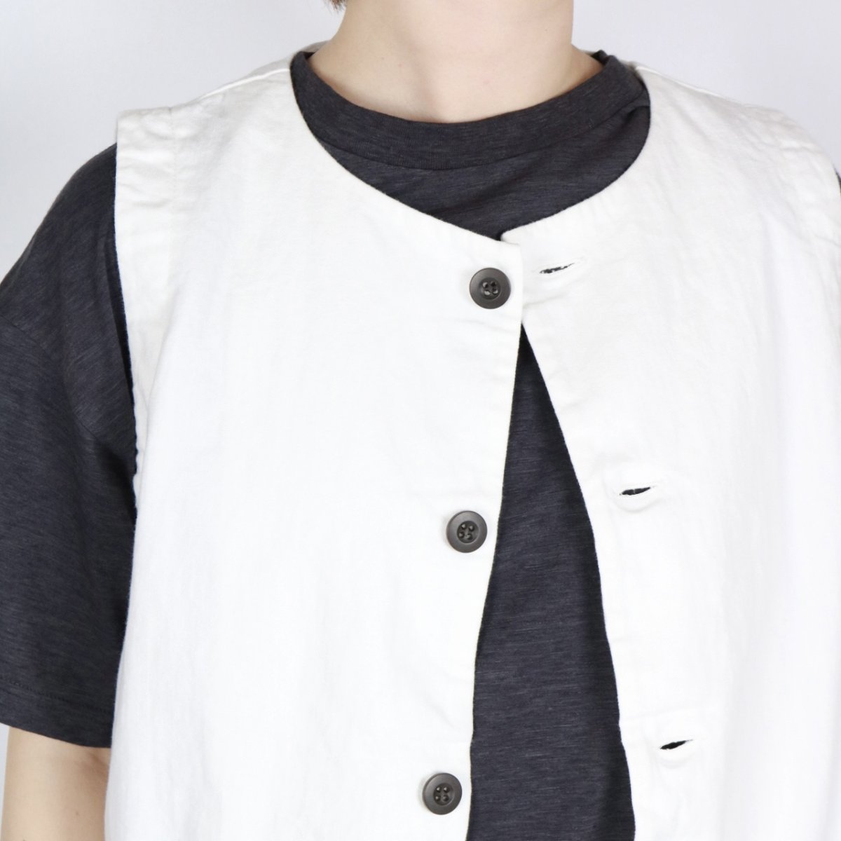 画像13: NARU 8ozムラデニムフロントボタンベスト　4色 (13)