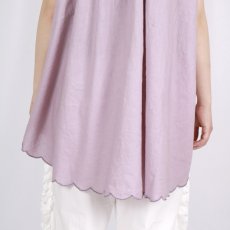 画像18: tumugu:　スカラップ刺繍 コットンリネンボイル ノースリーブプルオーバー　3色 (18)