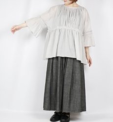 画像18: 【6月17日12:00までの期間限定販売】Nina Niina swing gather pullover 2色 (18)