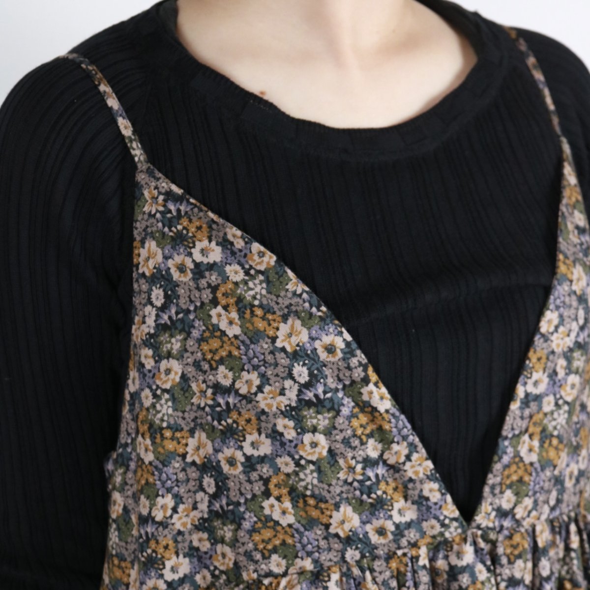 画像9: NARU 30ビエラベタ小花柄キャミワンピース　2色 (9)