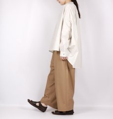 画像13: DIARIES   バック‪ギャザー ワイドシャツ  LIGHT BEIGE (13)