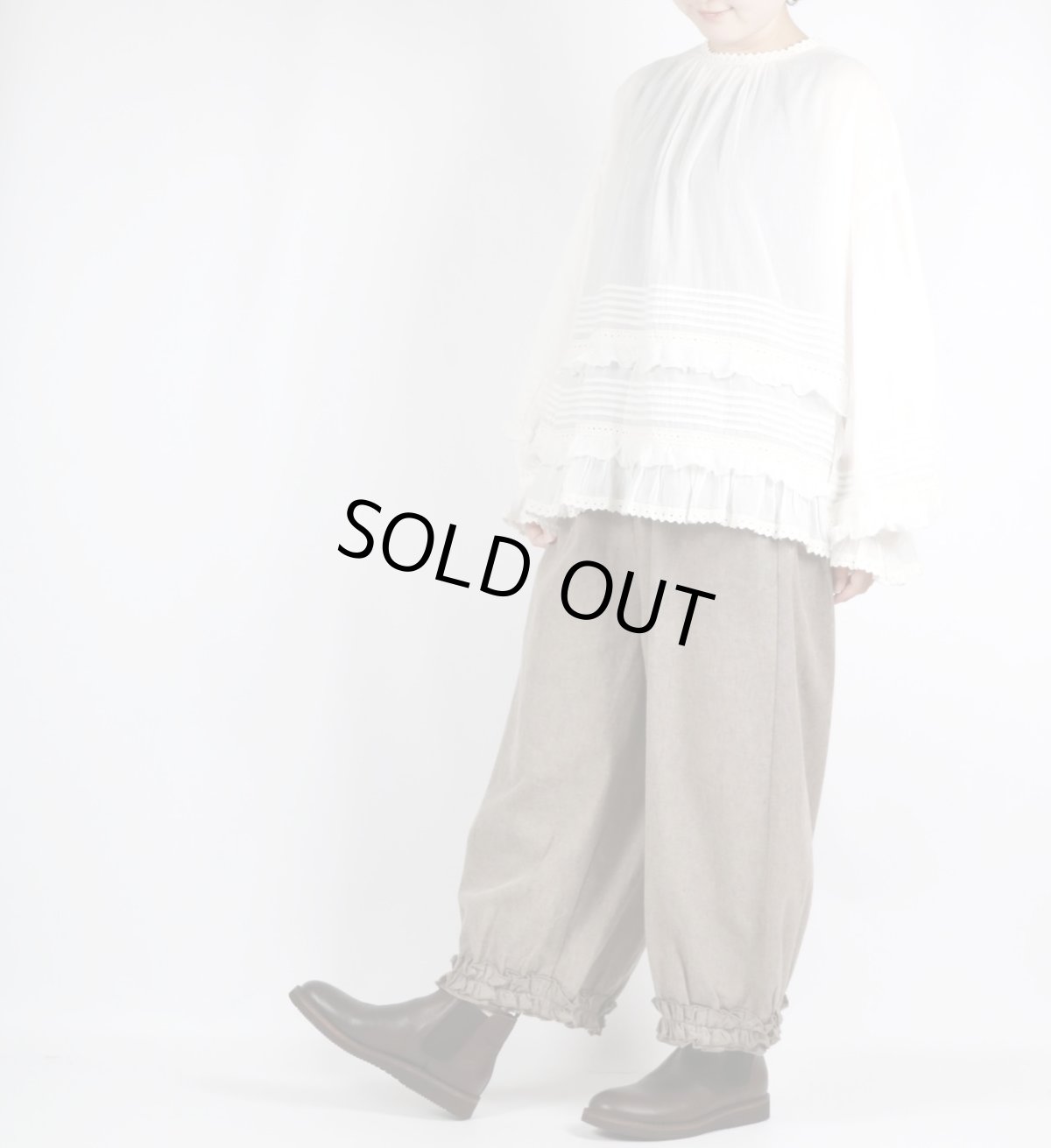 画像15: bluewillow コットン平織り無地起毛裾フリルパンツ 3色 (15)