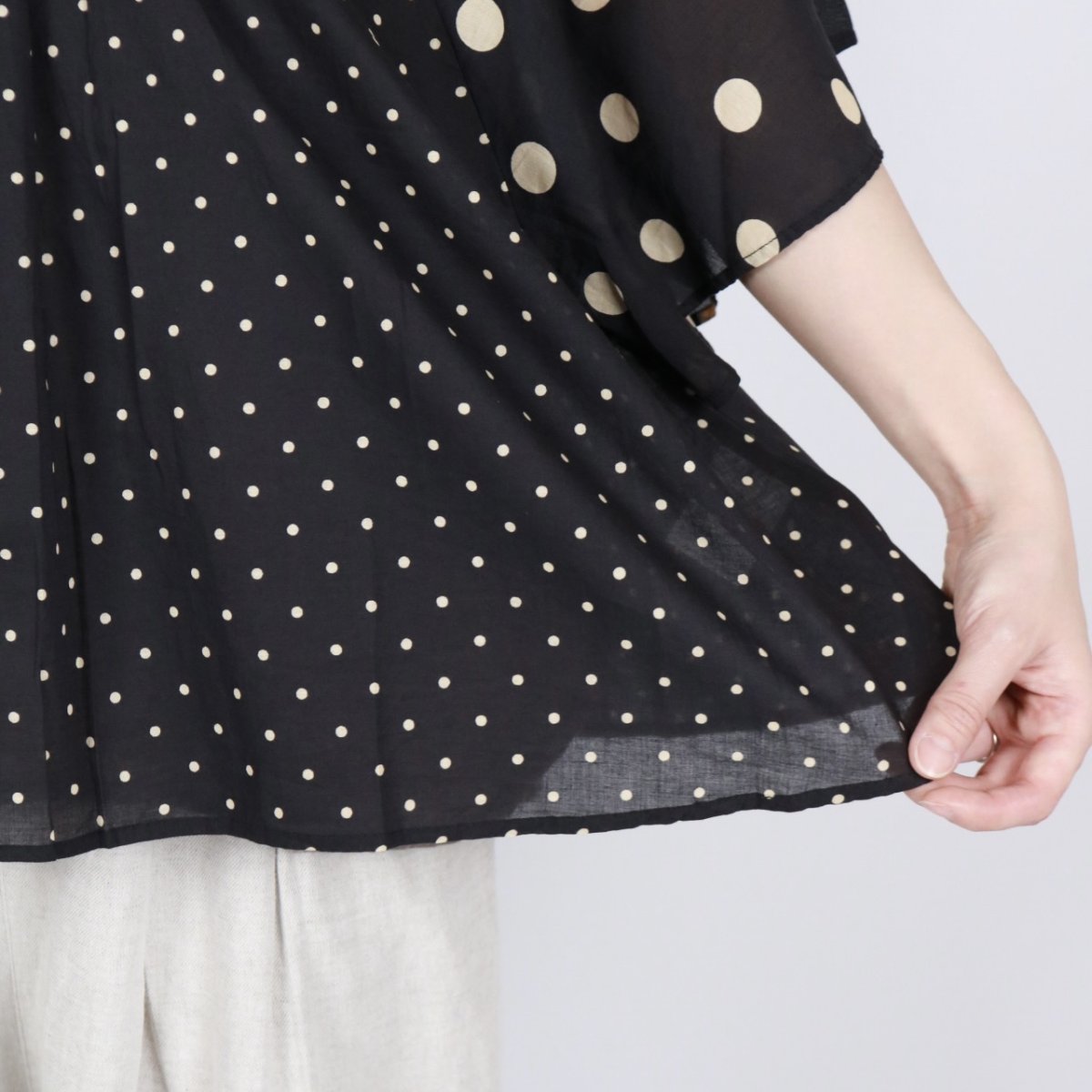 画像11: SOIL  VOILE DOT PRINT(PATCHWORK) V-NECK FRARED SLEEVE PULLOVER  2色 (11)