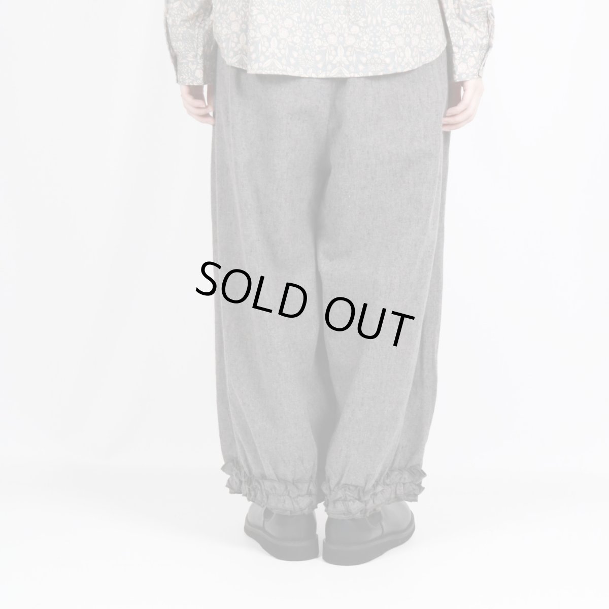 画像5: bluewillow コットン平織り無地起毛裾フリルパンツ 3色 (5)