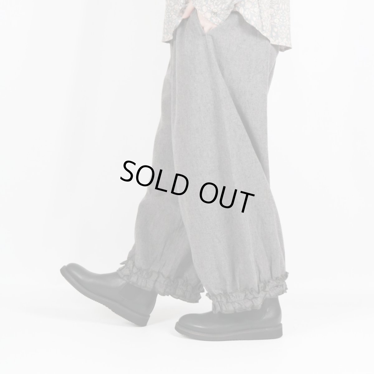 画像4: bluewillow コットン平織り無地起毛裾フリルパンツ 3色 (4)