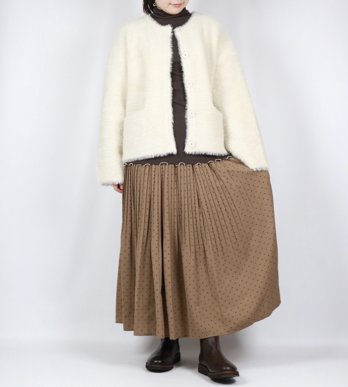 画像10: sosotto  フェイクファーニットカーデ   2色 (10)