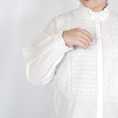 画像1: maison de soil　 60s ORGANIC CAMBRIC WITH EMB FRILL COLLAR EMB SHIRT　