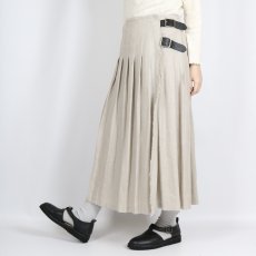 画像3: O'neil of dublin    IRISH LINEN LOW WAIST PLEATS WRAP SKIRT 80cm (WITH PIN)80丈　STONE BEIGE (3)